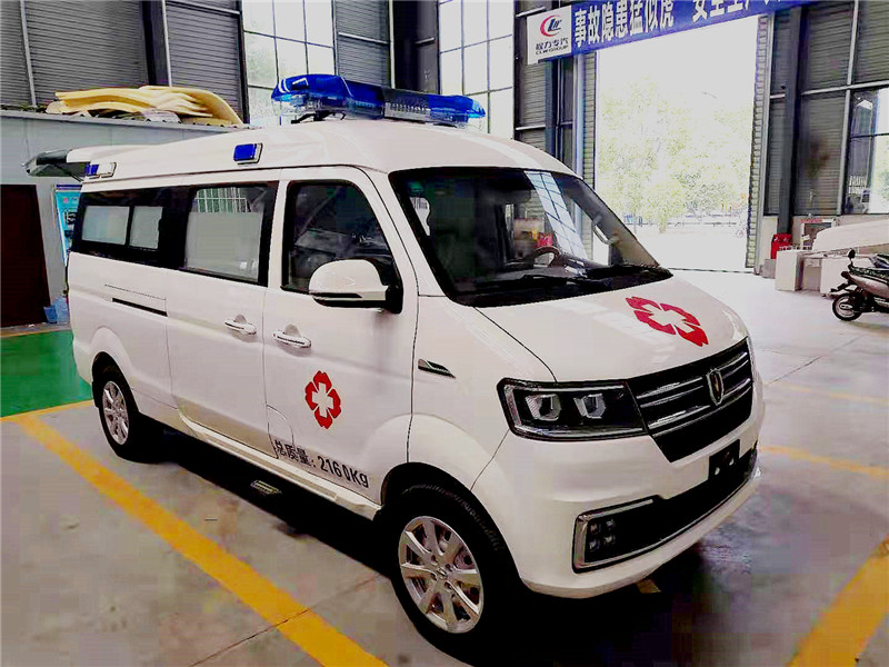 國六120金杯新海獅S轉(zhuǎn)運型救護車