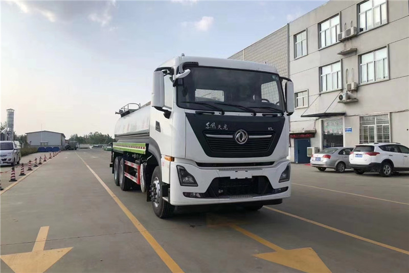 東風(fēng)天龍后八輪20噸噴霧車(chē)，國(guó)六綠化噴灑車(chē)