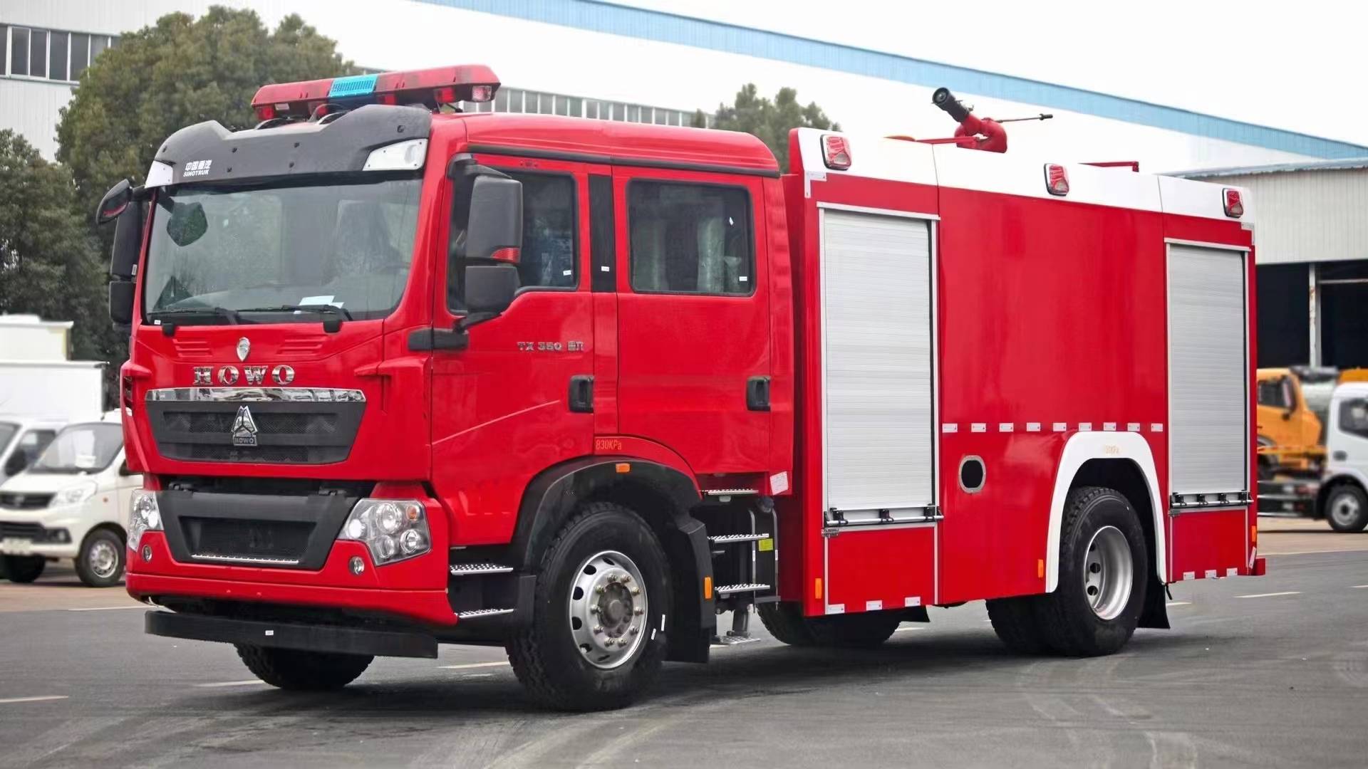  國六重汽豪沃8噸水罐泡沫消防車詳細(xì)參數(shù)！