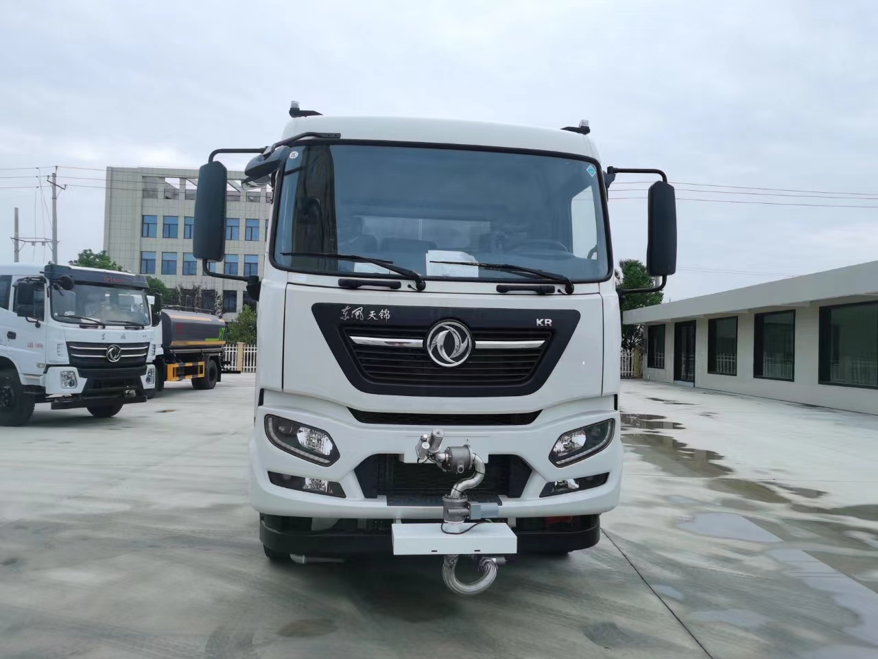 東風(fēng)天錦后雙橋20噸灑水車！