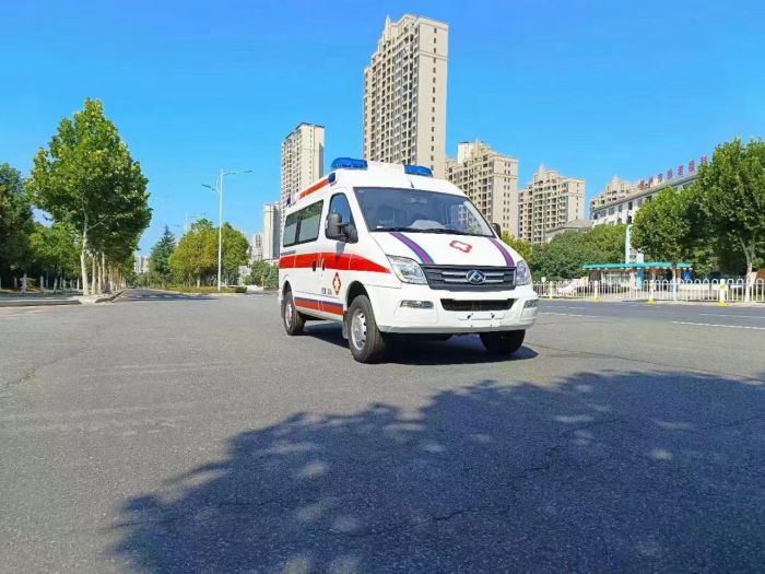 上汽大通V80長軸監(jiān)護(hù)型救護(hù)車！